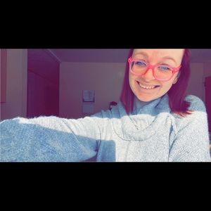 Meet your Posher, Olivia